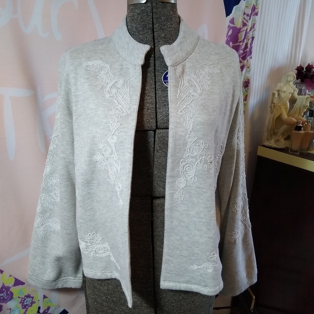 Soft Surroundings gray sweatshirt knit floral embroidered open cardigan jacket